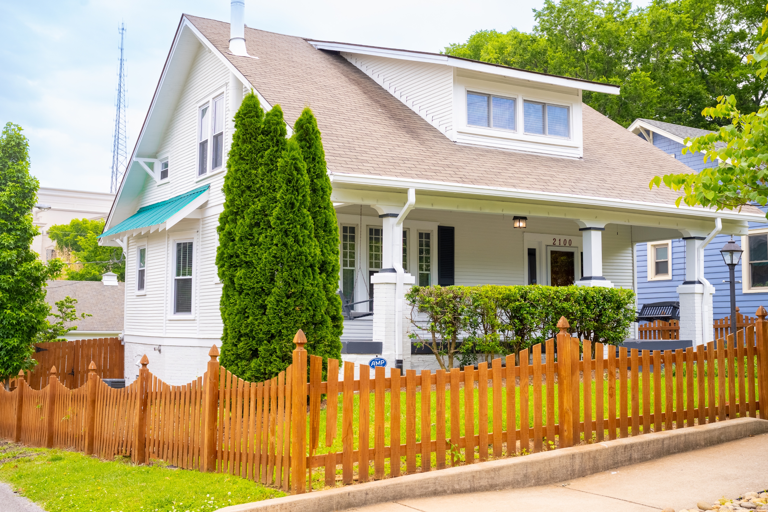 Property main image