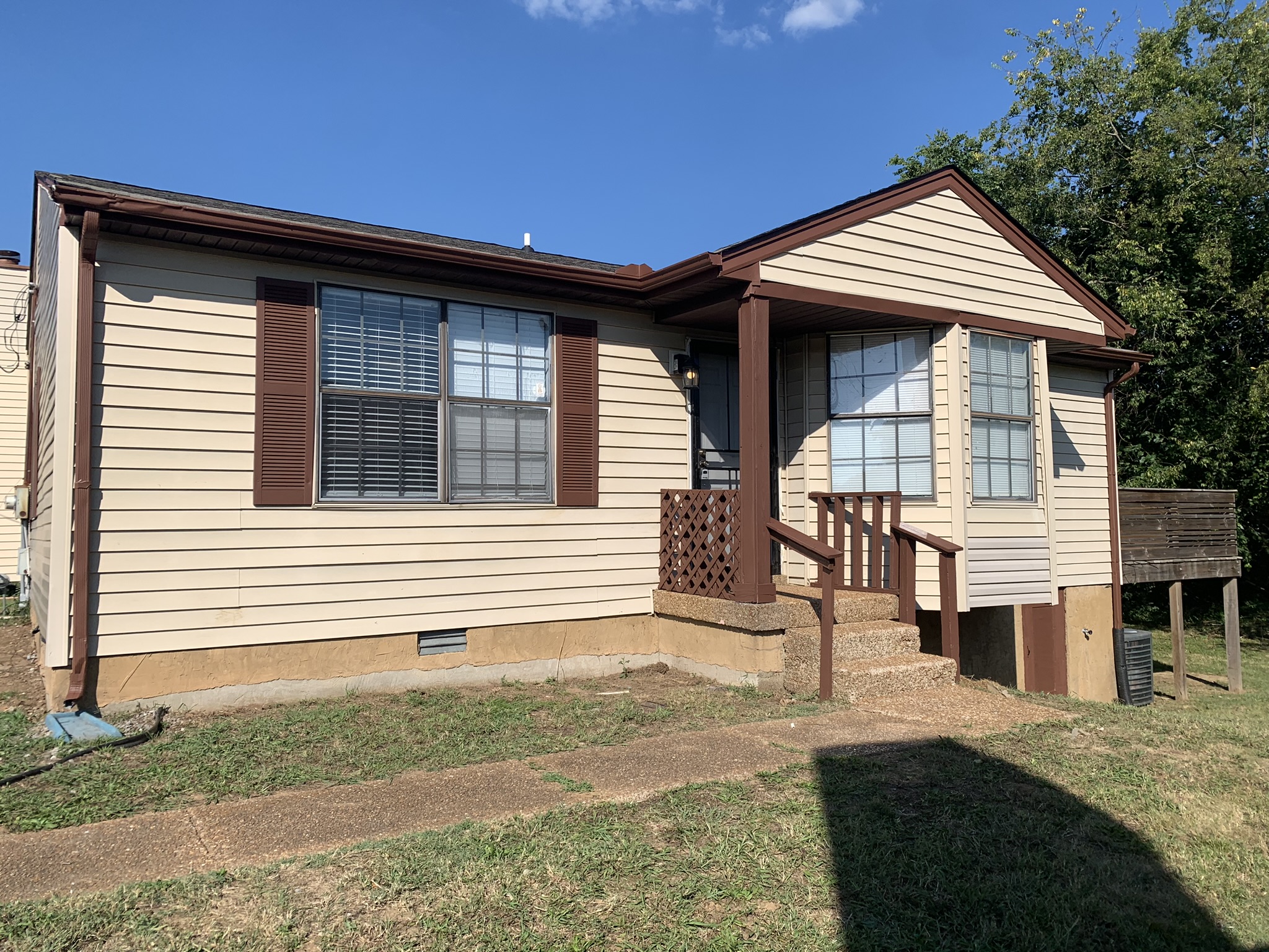 3311 CHESAPEAKE CIRCLE - 1